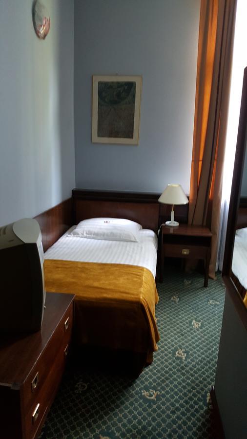 Hotel Restauracja Pustelnik Wisla Mala Esterno foto