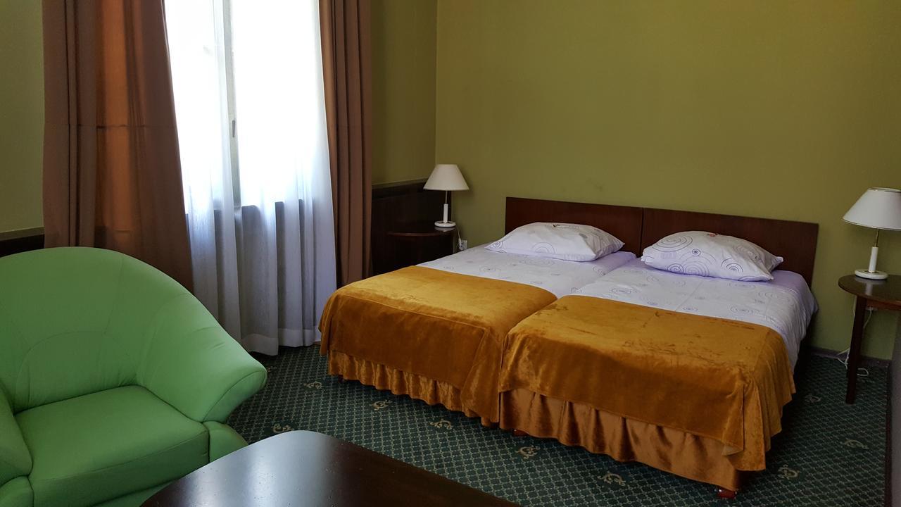 Hotel Restauracja Pustelnik Wisla Mala Esterno foto